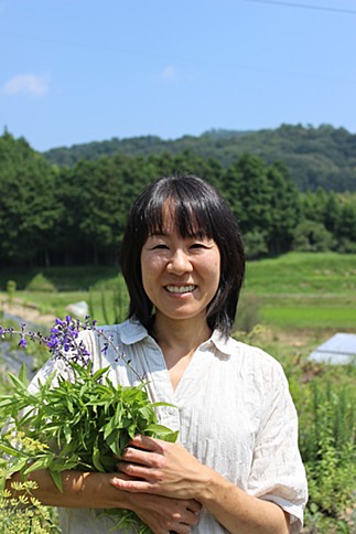 ハーブと自然食のスクール講師　秋山　真由美